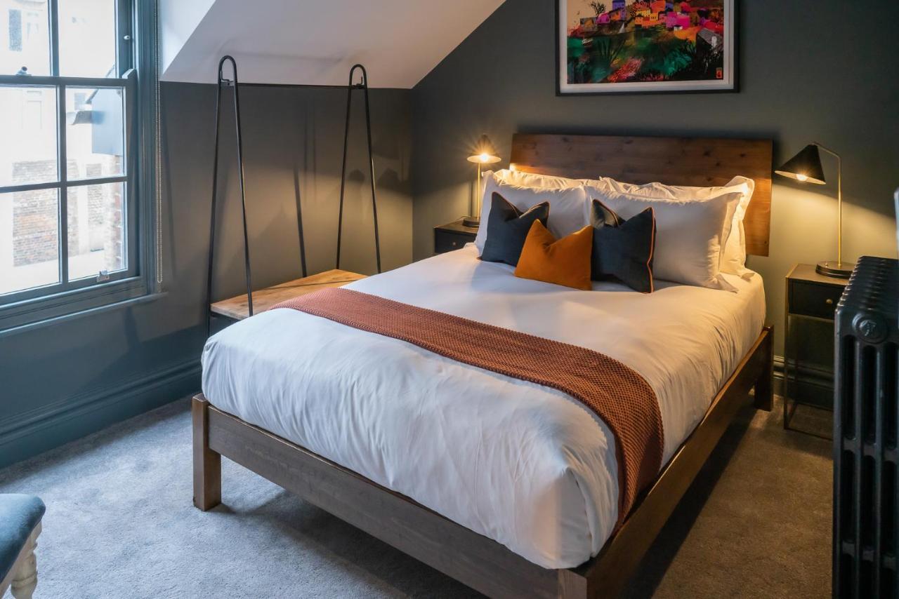 The Ginger Pig 3*